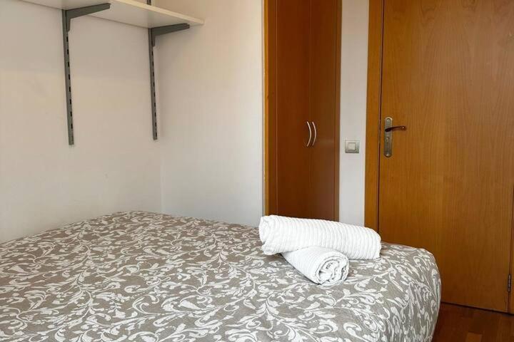 Private Rooms Near Las Ramblas Barcelona Exterior foto